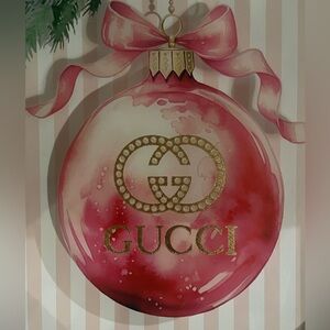 GUCCI Pink and Gold Elegant Ornament Frame, NWT